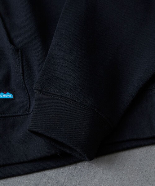FREAK'S STORE（フリークスストア）の「WEB限定 KAVU×FREAK'S STORE/カブー 別注 ヘビーオンス ビッグシルエット ワンポイントロゴ プルオーバーパーカー/フーディー/サガラ刺繍（パーカー・メンズ・ブラック/オリーブ/杢グレー/ナチュラル/ブルー・SMALL/MEDIUM/LARGE）」の9枚目の写真