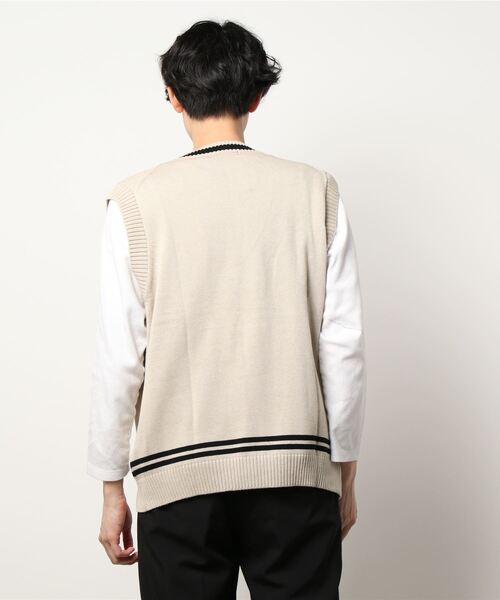 KANGOL（カンゴール）の「【KANGOL/カンゴール】チルデンベスト　ワンポイント刺繍 　ライン入り　ビッグシルエット/オーバーサイズ（ベスト・メンズ・ベージュ/ブラック/アイボリー・MEDIUM/LARGE）」の5枚目の写真