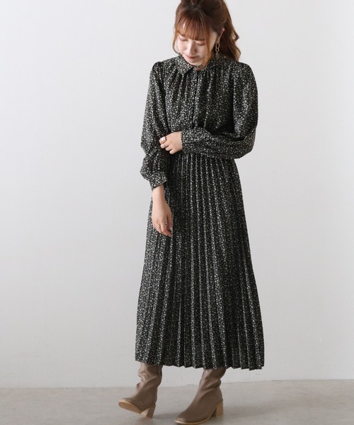 Cheek(チーク)の「プリーツ切替ワンピース(ワンピース・レディース・ブラック/ブラウン/アイボリー・MEDIUM)」の11枚目の写真