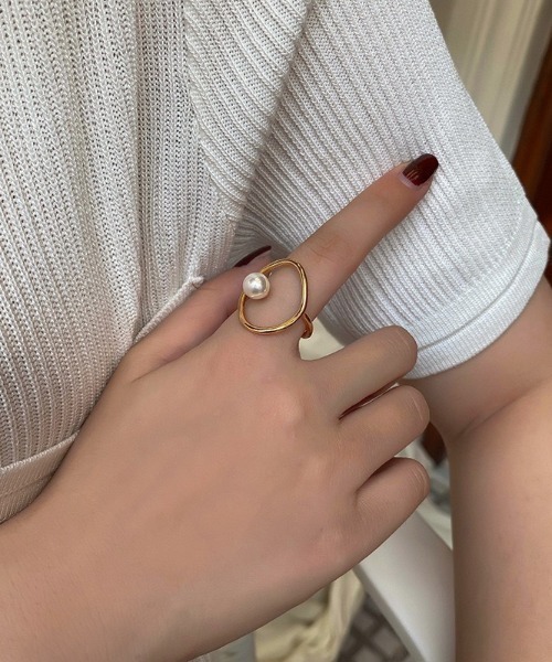 LAC-VERT（ラック・ヴェール）の「パールデザインリング（リング・レディース・ゴールド/その他/その他2/その他3・FREE）」の5枚目の写真