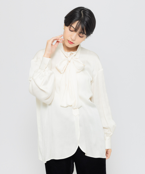 Rouge vif（ルージュヴィフ）の「リボンデザインシャツブラウス（シャツ/ブラウス・レディース・アイボリー/ブラック・フリー）」の2枚目の写真