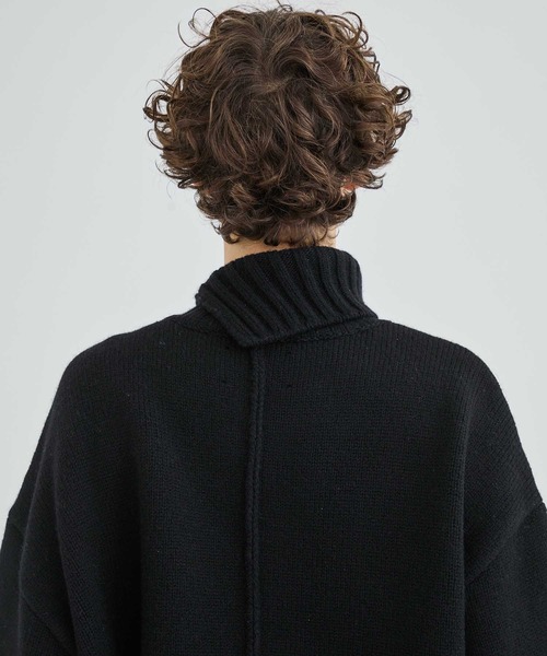 LiNoH（リノー）の「ウールラインタートルニット/WOOL LINE TURTLE KNIT（ニット/セーター・メンズ・ブラック/ホワイト・1/2）」の22枚目の写真