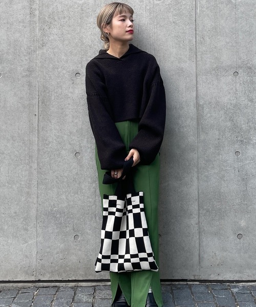 w closet（ダブルクローゼット）の「片畦スタンドネックショートトップス（ニット/セーター・レディース・オフホワイト/ライム/パープル/スミクロ・FREE）」の16枚目の写真