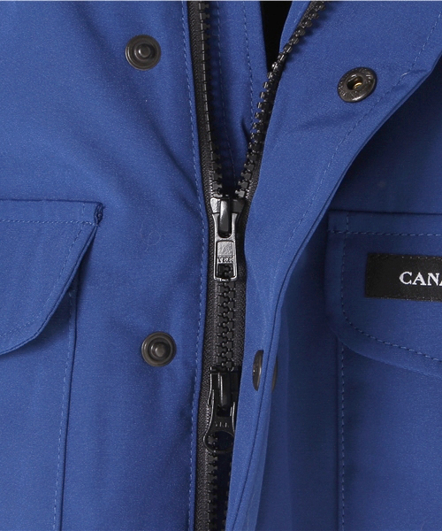 SHIPS（シップス）の「CANADA GOOSE(カナダグース):LYNX PARKA（ダウンジャケット/コート・キッズ・パープル/ブルー・110/100/120）」の10枚目の写真