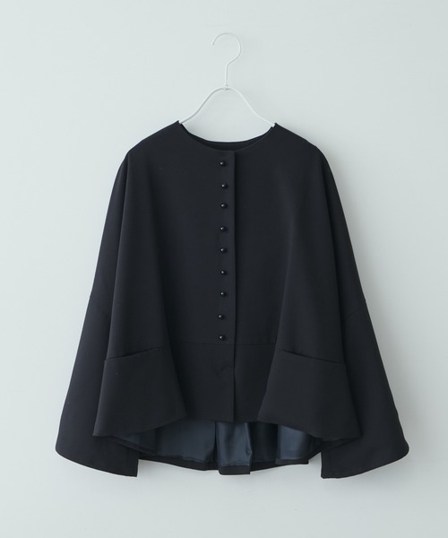 PUAL CE CIN（ピュアルセシン）の「【Du noir】飾り釦ノーカラージャケット（ノーカラージャケット・レディース・グレー/ブラック・FREE）」の5枚目の写真