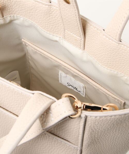 SMIR NASLI(サミールナスリ)の「ツイステッドシュリンクトートバッグ(トートバッグ・レディース・オフホワイト/ブラック/キャメル/グレー系その他・9)」の7枚目の写真