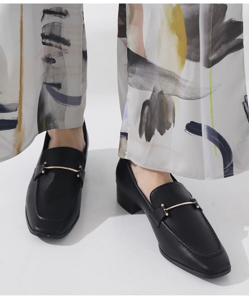 Settimissimo（セッティミッシモ）の「ビット付きステッチデザインローファー（ローファー・レディース・ブラック/ベージュ・S/M/L）」の2枚目の写真