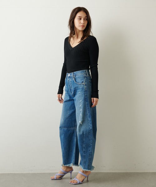 Whim Gazette（ウィムガゼット）の「リブVネックプルオーバー（ニット/セーター・レディース・ブラック/ライトベージュ・FREE）」の18枚目の写真