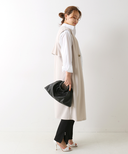 B.C STOCK(ベーセーストック)の「カットジョーゼットロングジレ(ベスト・レディース・ライトグレー/ブラック・FREE)」の9枚目の写真