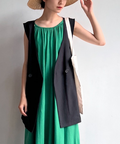 feepur(フェピュール)の「Vネックジレベスト(ベスト・レディース・アイボリー/ブラック/グレー・MEDIUM)」の2枚目の写真