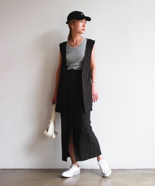 feepur(フェピュール)の「Vネックジレベスト(ベスト・レディース・アイボリー/ブラック/グレー・MEDIUM)」の8枚目の写真