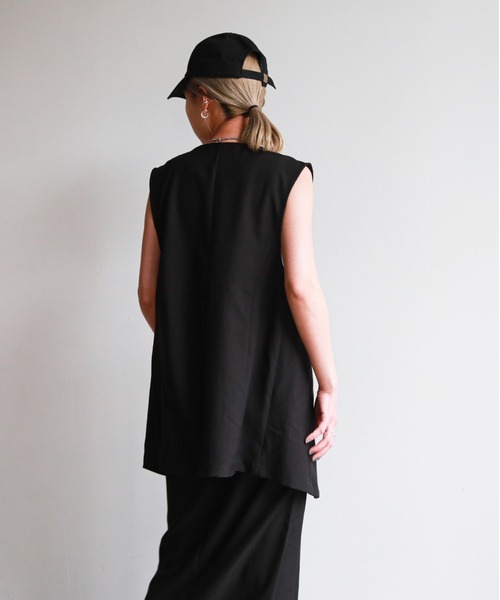 feepur(フェピュール)の「Vネックジレベスト(ベスト・レディース・アイボリー/ブラック/グレー・MEDIUM)」の10枚目の写真