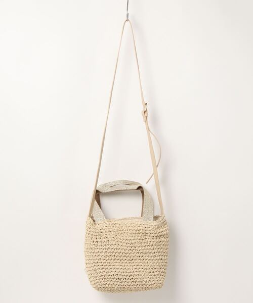 Right-on（ライトオン）の「【HONEYSUCKLE ROSE】雑材トートショルダー（ショルダーバッグ・レディース・ブラック/ベージュ・ONE SIZE）」の4枚目の写真