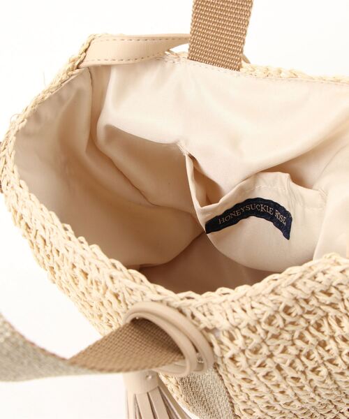 Right-on（ライトオン）の「【HONEYSUCKLE ROSE】雑材トートショルダー（ショルダーバッグ・レディース・ブラック/ベージュ・ONE SIZE）」の5枚目の写真