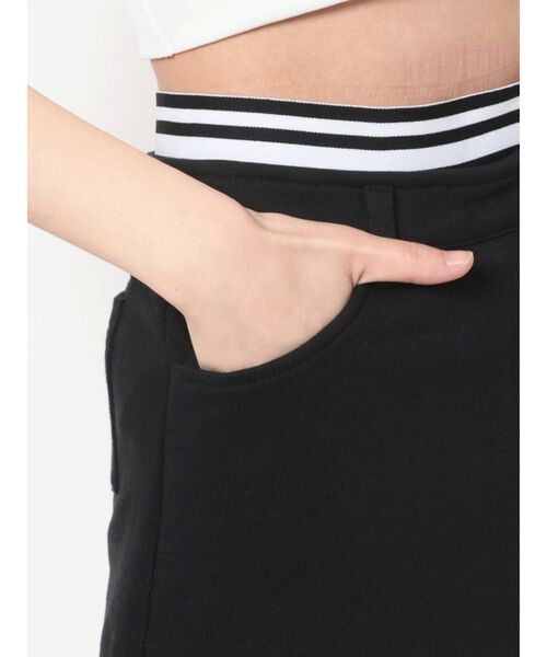 GYDA（ジェイダ）の「ボーダーバンテージスウエット スカートライクショートパンツ（スカート・レディース・グレー/ブラック・MEDIUM/SMALL）」の22枚目の写真