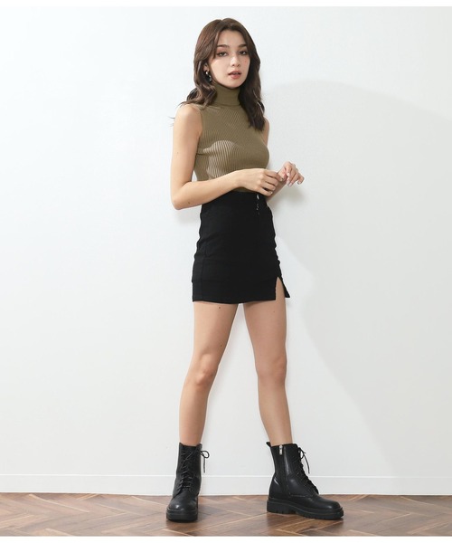 ANAP(アナップ)の「ノースリーブタートルネックリブトップス(Tシャツ/カットソー・レディース・ブラック/アイボリー/グレイッシュベージュ・FREE)」の8枚目の写真