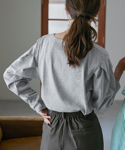 Fashion Letter（ファッションレター）の「[M-5L]袖タックロングスリーブTEE（Tシャツ/カットソー・レディース・ブラック/オフホワイト/杢グレー/グレイッシュベージュ・M～Ｌ/4L～5L/LL～3L）」の21枚目の写真