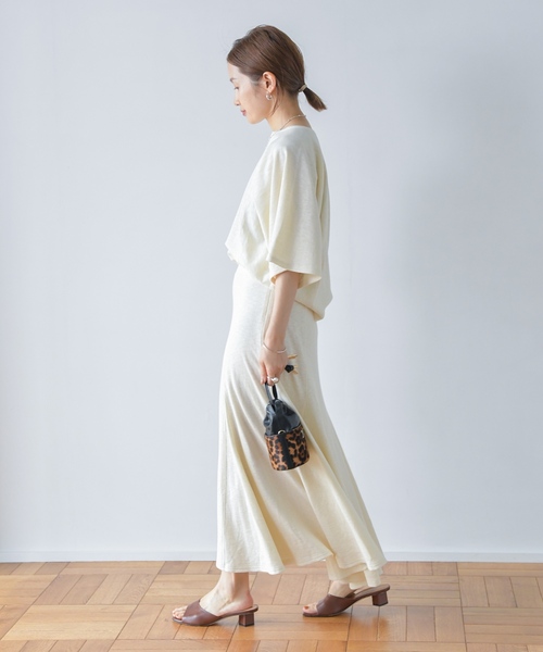 IENA（イエナ）の「サーフニットプルオーバー（Tシャツ/カットソー・レディース・ブラック/ベージュ/ナチュラル・FREE）」の20枚目の写真