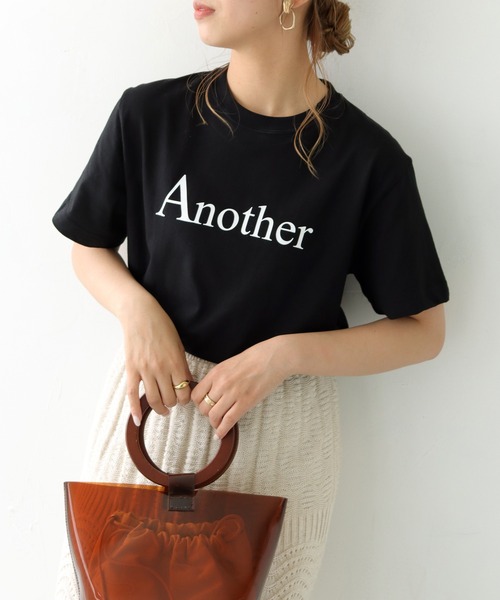 HER CLOSET(ハークローゼット)の「【shemoshelly】WEB限定 5.6オンスAnotherロゴTシャツ(Tシャツ/カットソー・レディース・オフホワイト/ブラック/ネイビー・S/M/L)」の4枚目の写真