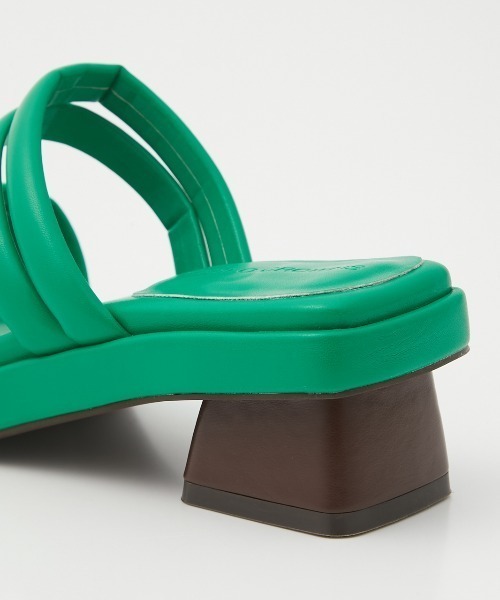 RODEO CROWNS WIDE BOWL（ロデオクラウンズワイドボウル）の「CODE SANDALS（サンダル・レディース・ブラック/グリーン/クリア・LARGE/MEDIUM）」の7枚目の写真