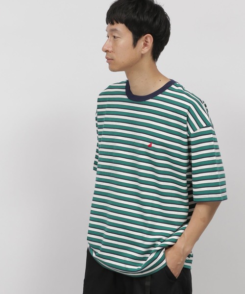 LAKOLE（ラコレ）の「ボーダー刺繍Tシャツ / 347769（Tシャツ/カットソー・メンズ・ベージュ/イエロー/グリーン・MEDIUM/LARGE）」の2枚目の写真