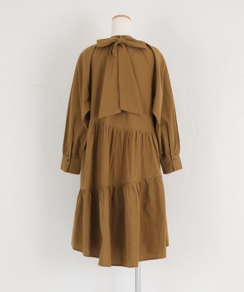 titivate（ティティベイト）の「ﾊﾞｯｸﾘﾎﾞﾝ付きﾃｨｱｰﾄﾞﾜﾝﾋﾟｰｽ（ワンピース・レディース・ブラウン/ブラック/オフホワイト・S/L/M）」の21枚目の写真