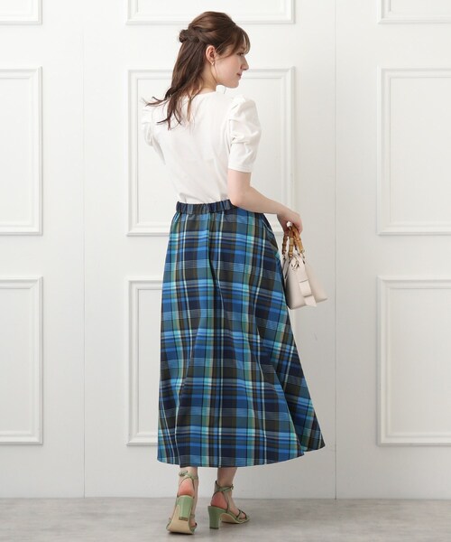 couture brooch（クチュールブローチ）の「◆【コレ一枚で旬顔スタイル！】コンパクトパワショルカットソー（Tシャツ/カットソー・レディース・ブラック/オフホワイト/ライトパープル/ホワイト系5・40/38/42）」の7枚目の写真