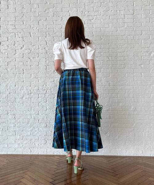 couture brooch（クチュールブローチ）の「◆【コレ一枚で旬顔スタイル！】コンパクトパワショルカットソー（Tシャツ/カットソー・レディース・ブラック/オフホワイト/ライトパープル/ホワイト系5・40/38/42）」の13枚目の写真