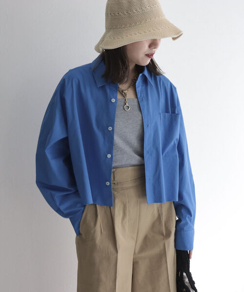 fredy emue（フレディエミュ）の「カットオフデザイン クロップド丈シャツ（シャツ/ブラウス・レディース・ブルー/オフホワイト/カーキ/ピンク・38）」の20枚目の写真