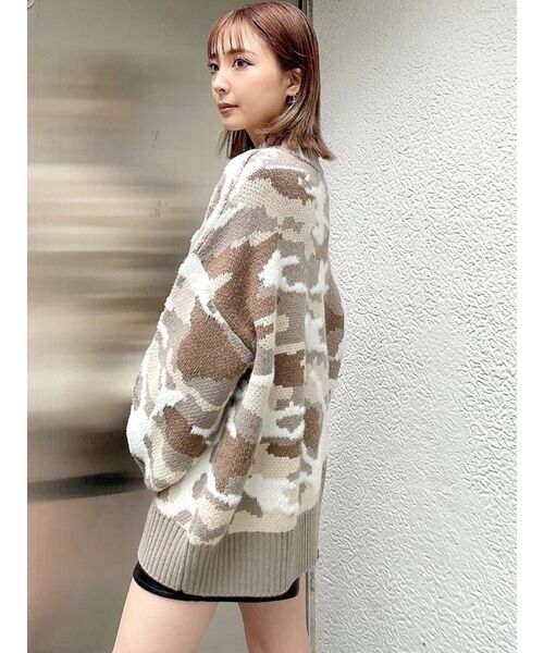 GYDA（ジェイダ）の「カモフラ BIG ニットトップス（ニット/セーター・レディース・グレー/ベージュ・FREE）」の6枚目の写真