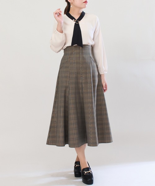 ASTORIA ODIER(アストリアオディール)の「パール金具使い配色ボウタイブラウス(シャツ/ブラウス・レディース・スモークピンク/ベージュ/ホワイト/ブラウン/ワインレッド/ブラック/クリーム/ネイビー/ライトグレー・MEDIUM/LARGE)」の18枚目の写真