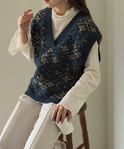 Riberry（リベリー）の「総柄ジャガード深Vネックベスト（ベスト・レディース・グリーン/ベージュ/オレンジ・MEDIUM）」の11枚目の写真