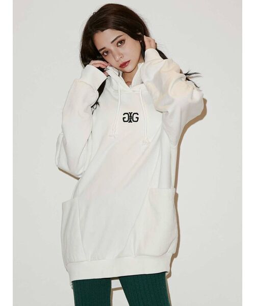 GYDA（ジェイダ）の「SYMMETRY GYDAデザイン BIGスウェットパーカー（スウェット・レディース・ブラック/オフホワイト・FREE）」の3枚目の写真