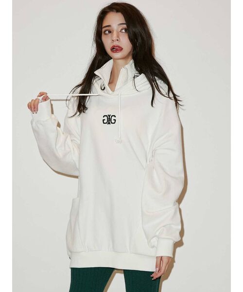 GYDA（ジェイダ）の「SYMMETRY GYDAデザイン BIGスウェットパーカー（スウェット・レディース・ブラック/オフホワイト・FREE）」の4枚目の写真