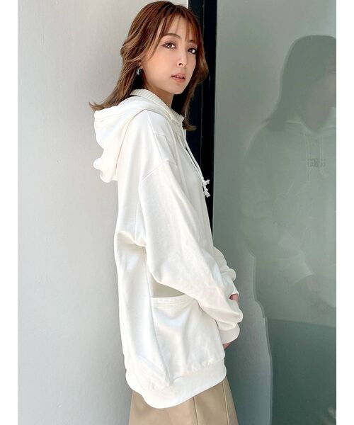 GYDA（ジェイダ）の「SYMMETRY GYDAデザイン BIGスウェットパーカー（スウェット・レディース・ブラック/オフホワイト・FREE）」の11枚目の写真