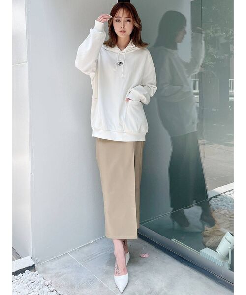 GYDA（ジェイダ）の「SYMMETRY GYDAデザイン BIGスウェットパーカー（スウェット・レディース・ブラック/オフホワイト・FREE）」の13枚目の写真