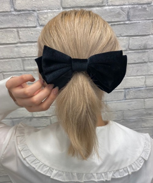 WEGO（ウィゴー）の「WEGO/BIGベロアリボンバレッタ（バレッタ/ヘアクリップ・レディース・ブラック/オフホワイト/ワイン・FREE）」の4枚目の写真