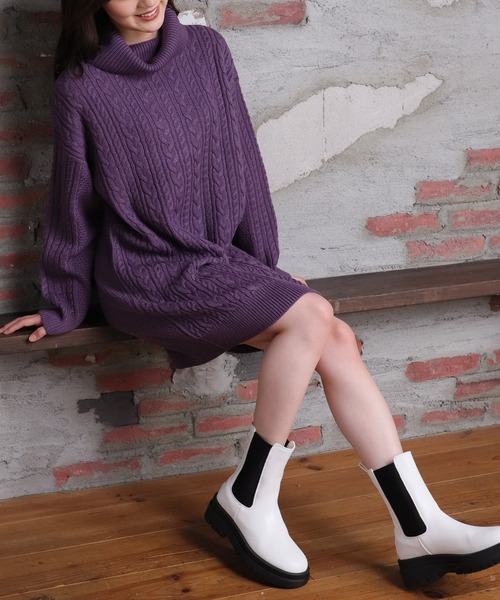 Honeys(ハニーズ)の「オフタートルワンピース(ワンピース・レディース・アイボリー/ベージュ/パープル/ブルー・S/M/L)」の9枚目の写真