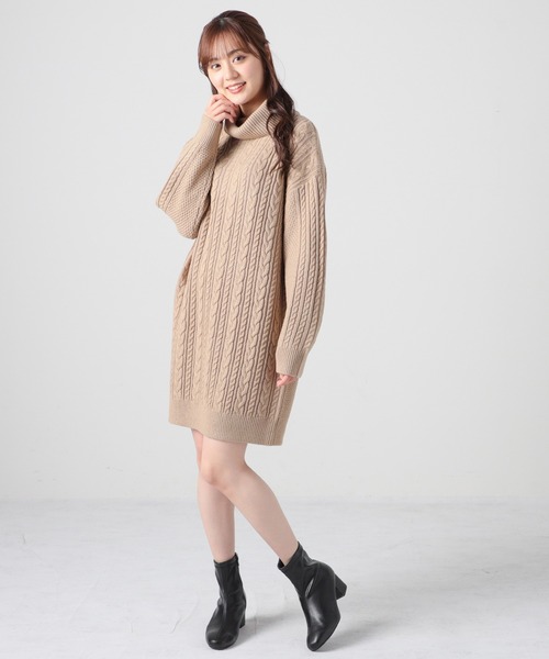 Honeys(ハニーズ)の「オフタートルワンピース(ワンピース・レディース・アイボリー/ベージュ/パープル/ブルー・S/M/L)」の13枚目の写真