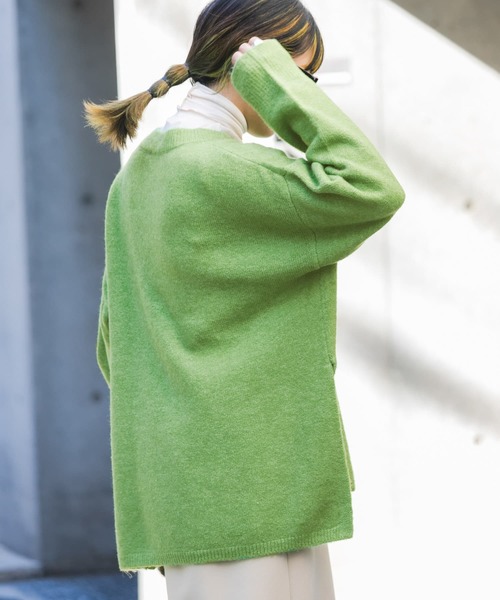 ITEMS URBANRESEARCH（アイテムズ アーバンリサーチ）の「サイドスリットニットプルオーバー（ニット/セーター・レディース・ベージュ/グリーン/オレンジ・FREE）」の10枚目の写真