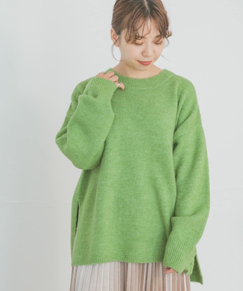 ITEMS URBANRESEARCH（アイテムズ アーバンリサーチ）の「サイドスリットニットプルオーバー（ニット/セーター・レディース・ベージュ/グリーン/オレンジ・FREE）」の13枚目の写真