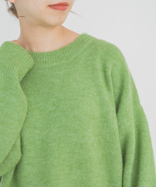 ITEMS URBANRESEARCH（アイテムズ アーバンリサーチ）の「サイドスリットニットプルオーバー（ニット/セーター・レディース・ベージュ/グリーン/オレンジ・FREE）」の17枚目の写真