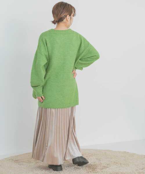 ITEMS URBANRESEARCH（アイテムズ アーバンリサーチ）の「サイドスリットニットプルオーバー（ニット/セーター・レディース・ベージュ/グリーン/オレンジ・FREE）」の22枚目の写真