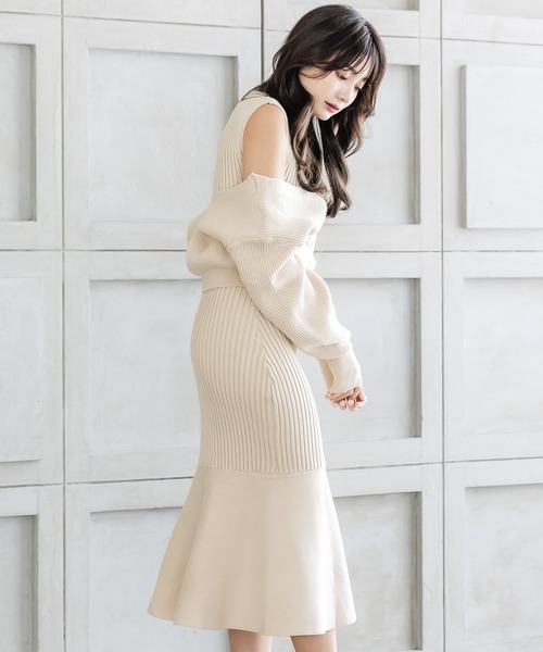 Julia Boutique(ジュリアブティック)の「2点セット・バルーンスリーブカーディガン+マーメイドワンピース/22548(ワンピース・レディース・グレー/オフホワイト/ベージュ/ブラック/ピンク・ONE)」の10枚目の写真