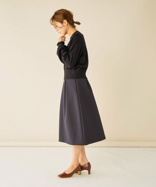 NOLLEY’S(ノーリーズ)の「《手洗い可能》袖口フリルプルオーバーニット(ニット/セーター・レディース・オフホワイト/イエロー/ネイビー/グリーン/ベビーピンク・38)」の9枚目の写真