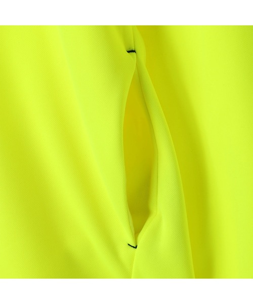 Guess(ゲス)の「Ingram Logo Sweatshirt(スウェット・メンズ・ブラック/グリーン・MEDIUM/LARGE/X-LARGE/SMALL)」の5枚目の写真