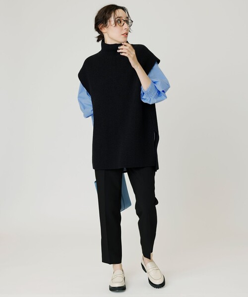 UNFILO(アンフィーロ)の「イージーパンツ テーパード(その他パンツ・レディース・ブラック系/ライトグレー系/グレー系/ブラック系1/ピンク系/ライトイエロー系/パープル系/ベージュ系・SMALL/MEDIUM/LARGE/X-SMALL)」の1枚目の写真