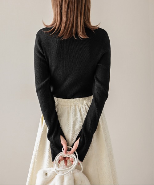 SUGAR BISKET（シュガービスケット）の「フィンガーホールリブタートルニット（ニット/セーター・レディース・ブラック/その他2/グレー/ブラウン/ベージュ・フリー）」の13枚目の写真