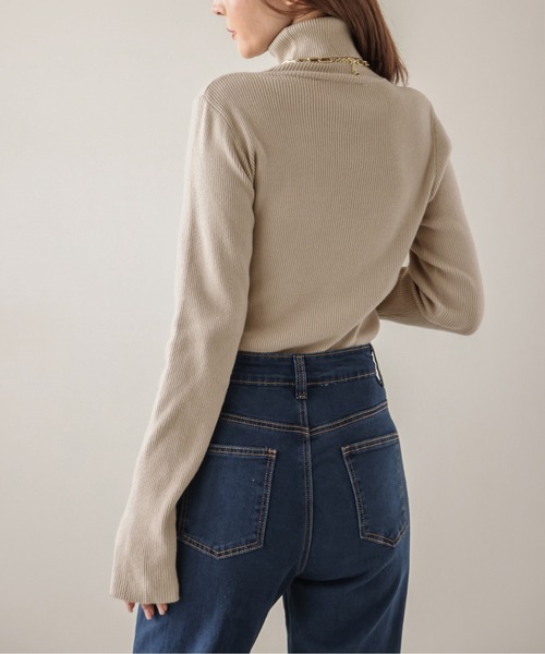 SUGAR BISKET（シュガービスケット）の「フィンガーホールリブタートルニット（ニット/セーター・レディース・ブラック/その他2/グレー/ブラウン/ベージュ・フリー）」の14枚目の写真