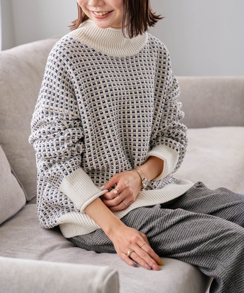 studio CLIP(スタディオクリップ)の「【お手入れラクラクニット】7ゲージロールネックニットプルオーバー(ニット/セーター・レディース・アイボリー/ライトグレー/レッド/ブラウン/マスタード/ダークブラウン・MEDIUM/LARGE)」の4枚目の写真